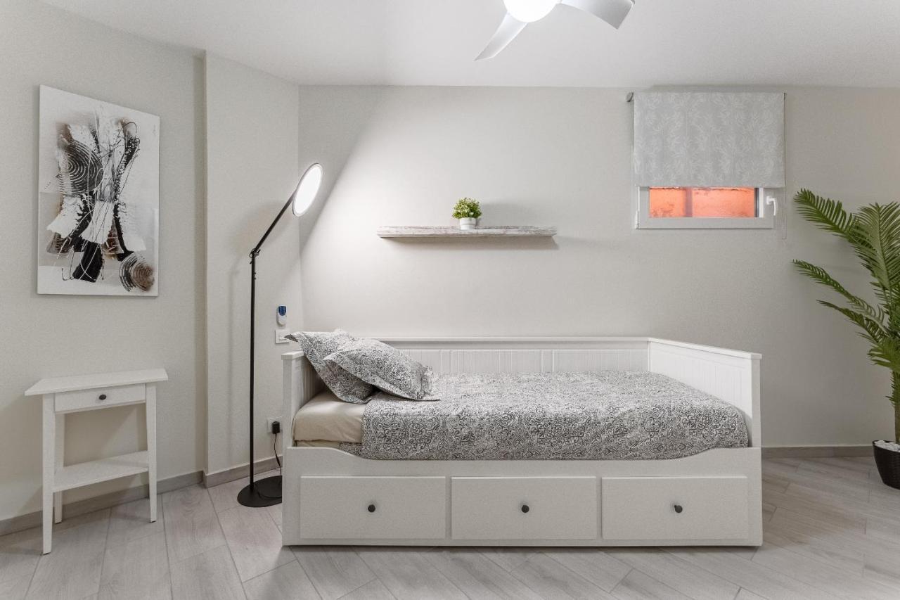 Apartment In The Orlando Complex 阿德耶 外观 照片