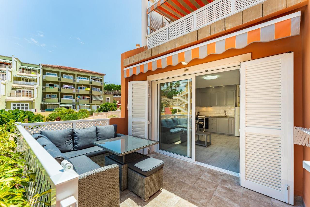 Apartment In The Orlando Complex 阿德耶 外观 照片