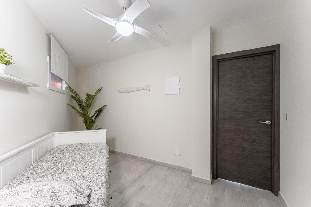 Apartment In The Orlando Complex 阿德耶 外观 照片